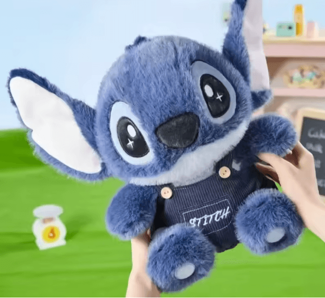STITCH CON OVEROL — foto 2