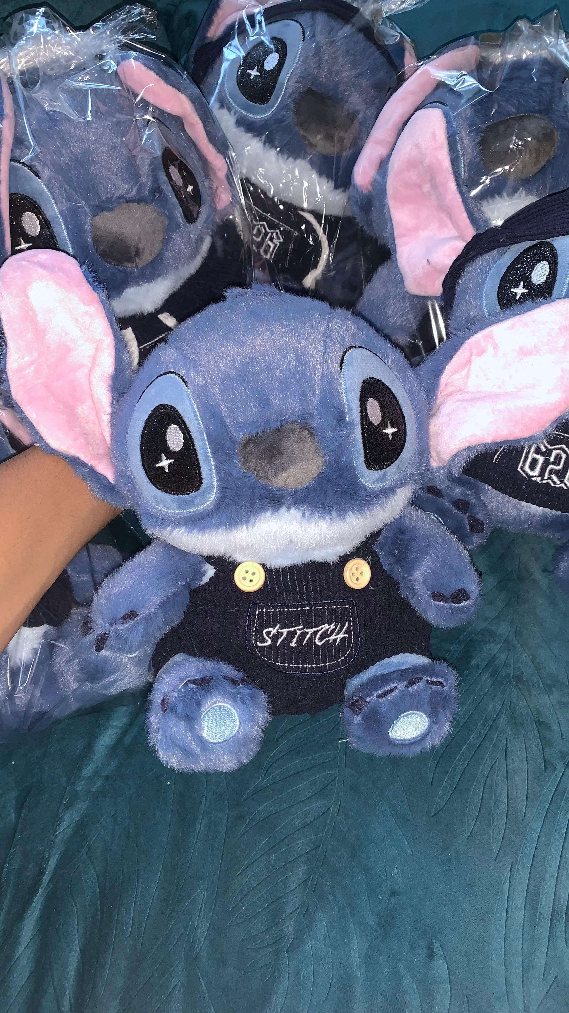 STITCH CON OVEROL — foto 3